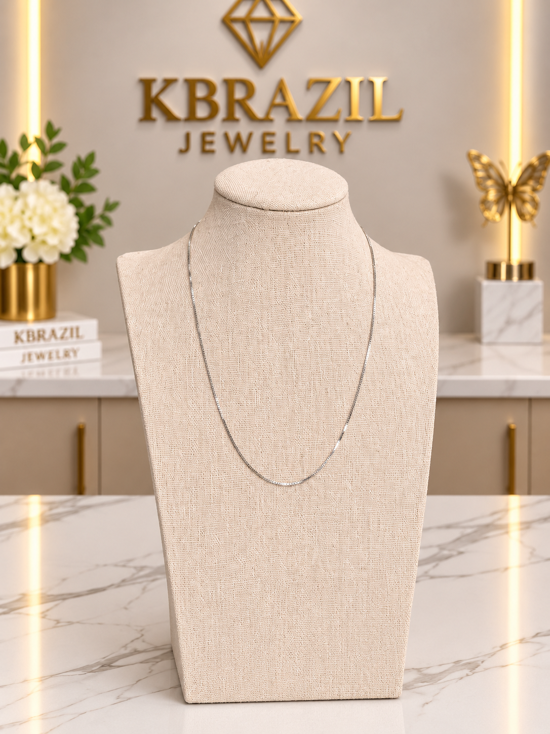 Essential Silver Box Chain Necklace