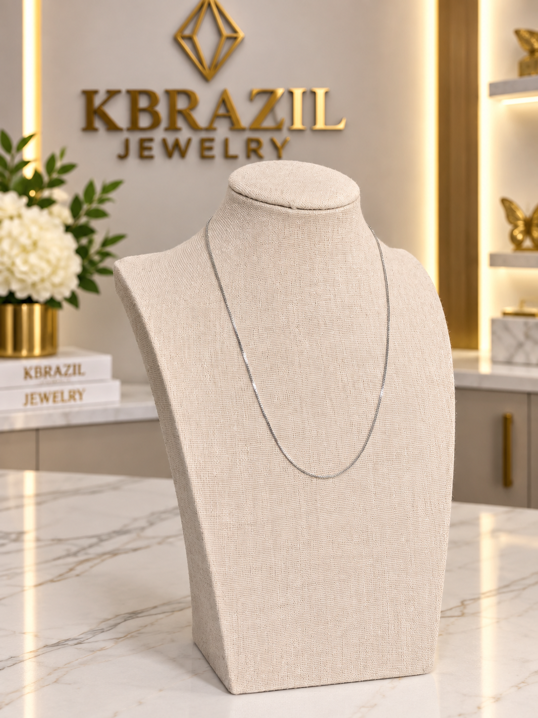 Essential Silver Box Chain Necklace